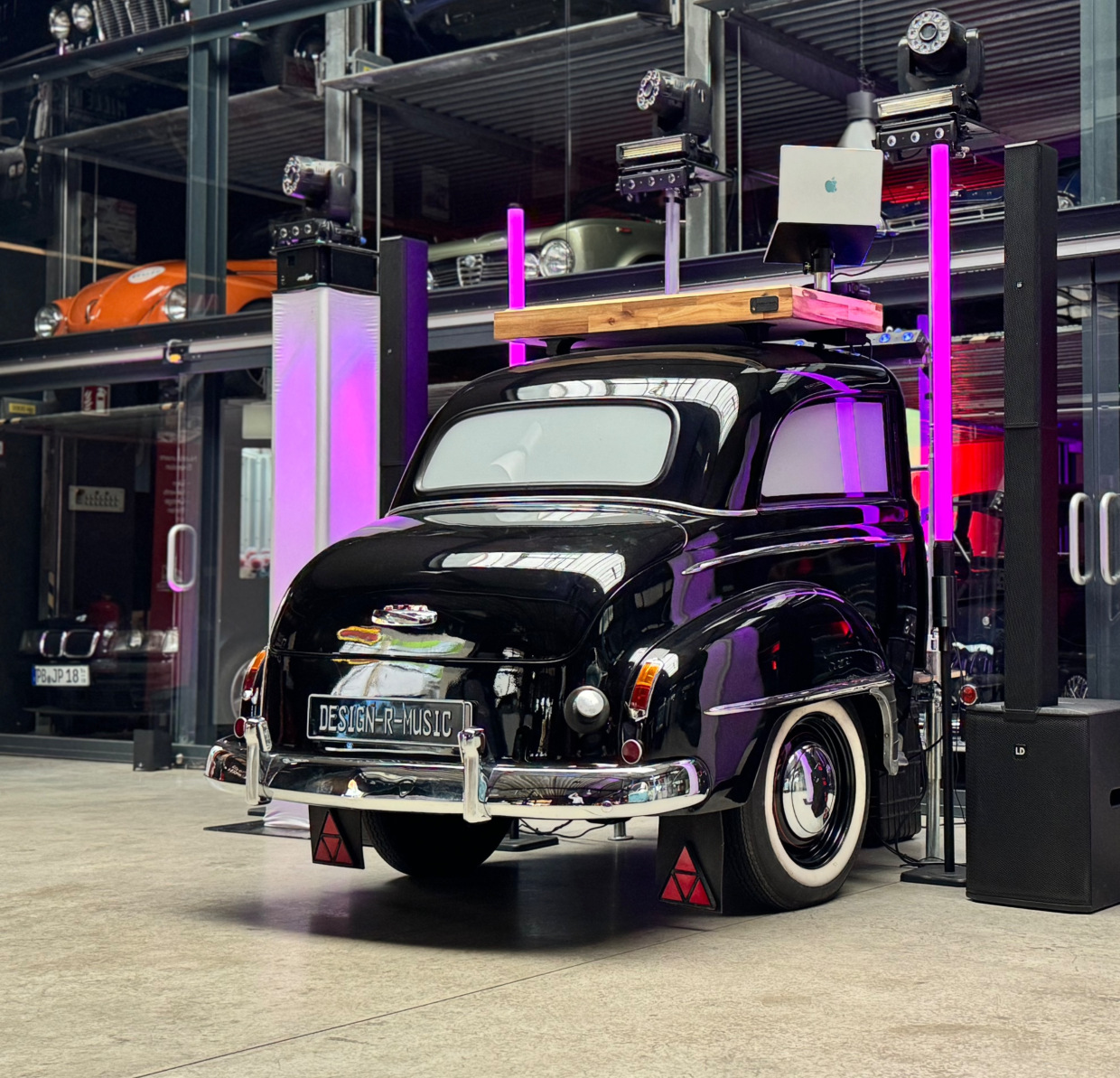 Oldtimer DJ Pult Design-R-Music